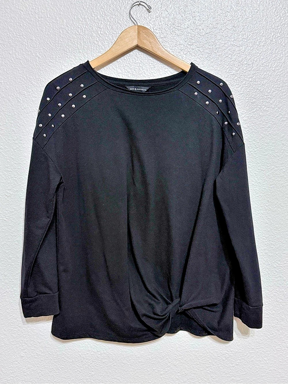Rock & Republic Black Studded Tie-Hem Top Size XL Like New
